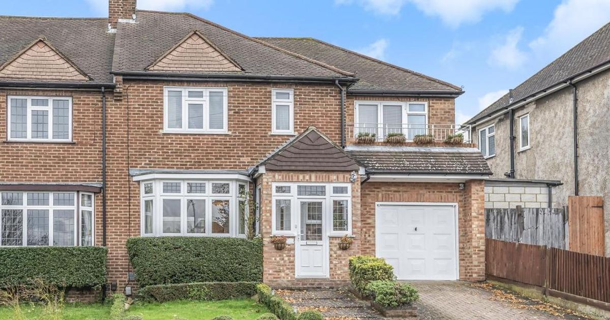 4 bedroom House for sale in Kechill Gardens, Hayes BR2 (Sold) KFH