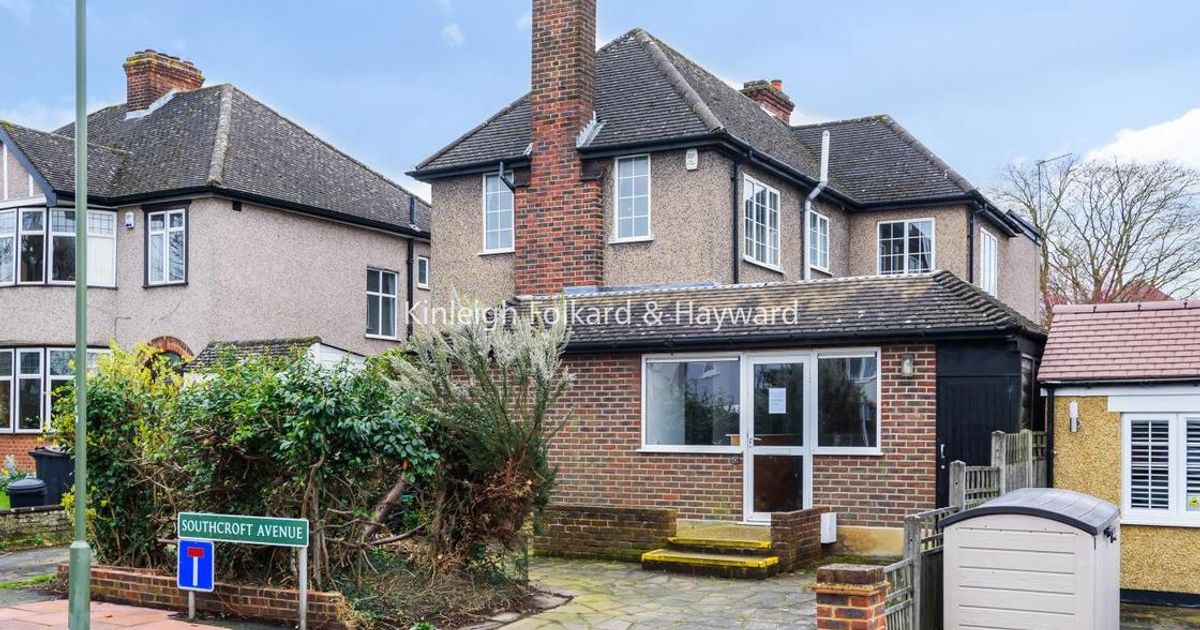 4 bedroom House for sale in Southcroft Avenue, West Wickham BR4 (Sold