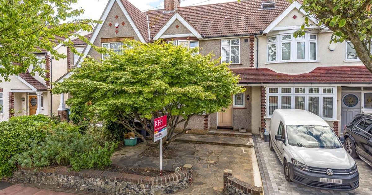 4 bedroom House for sale in Stanhope Grove, Beckenham BR3 (Sold) KFH