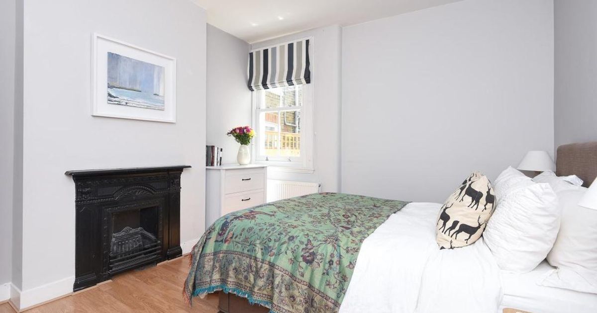 2 bedroom Flat for sale in Bassingham Road, Earlsfield SW18 (Sold) KFH