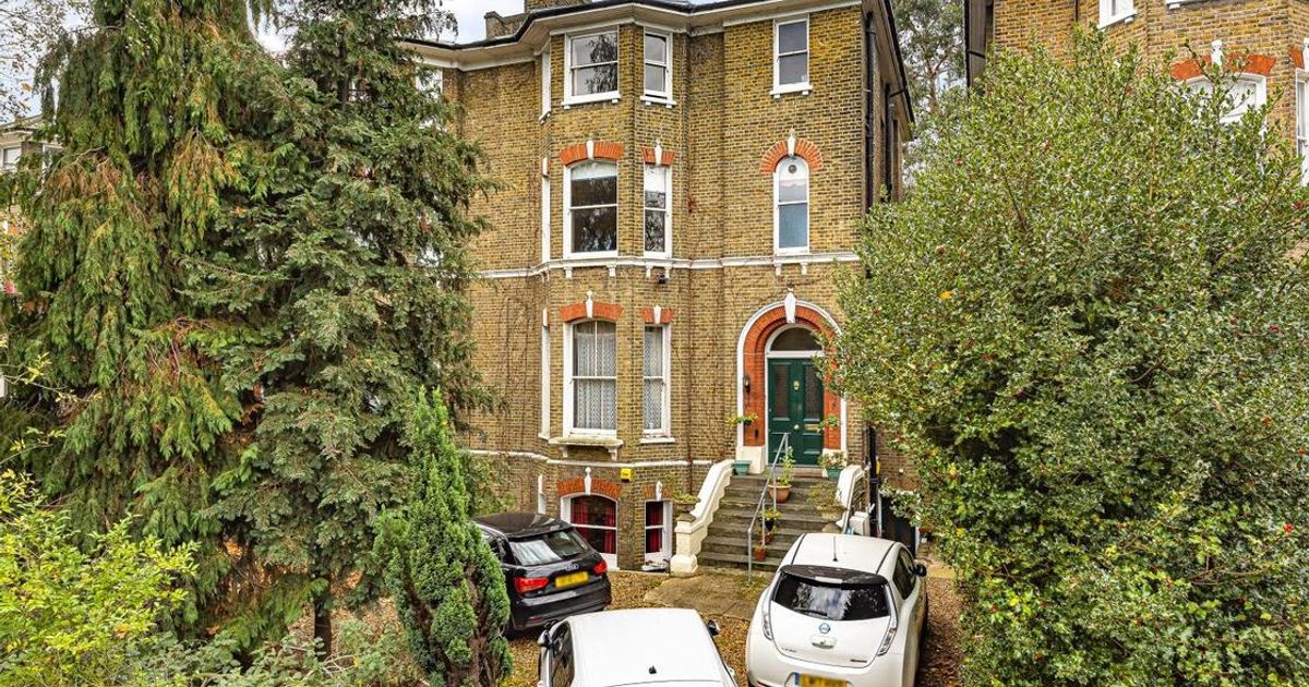 7 bedroom House for sale in Kidbrooke Park Road, Blackheath SE3 (Sold