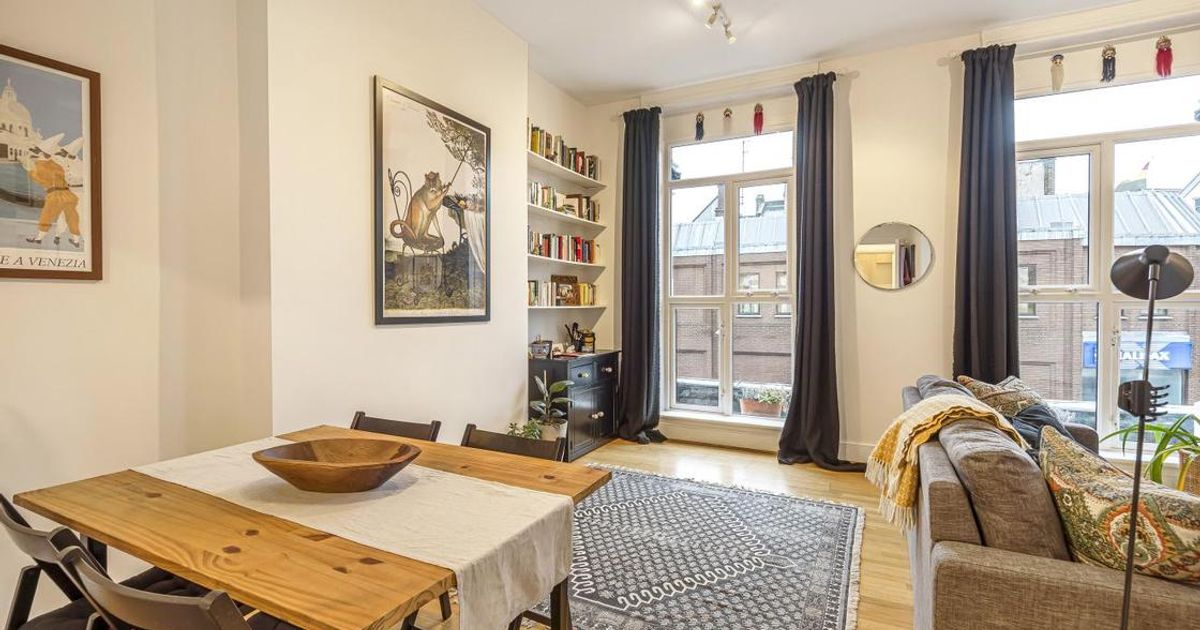 2 bedroom Flat for sale in Ramsden Road, Balham SW12 (Sold) KFH