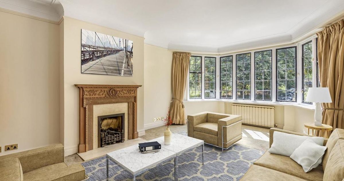 3 bedroom Flat for sale in Manor Fields, Putney SW15 (Sold) KFH