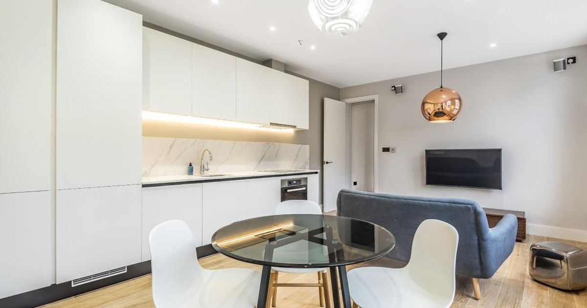 1 bedroom Flat to rent in Balham High Road, Balham SW12 (To let) KFH