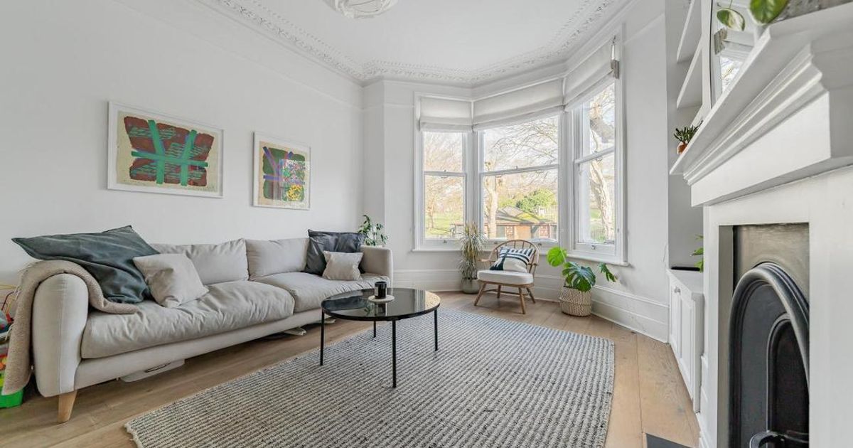 2 bedroom Flat for sale in Erlanger Road, London SE14 (Sold) KFH