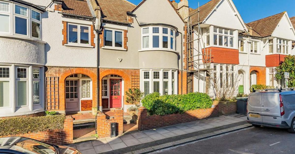 4 bedroom House for sale in Caterham Road, Lewisham SE13 (Sold) KFH