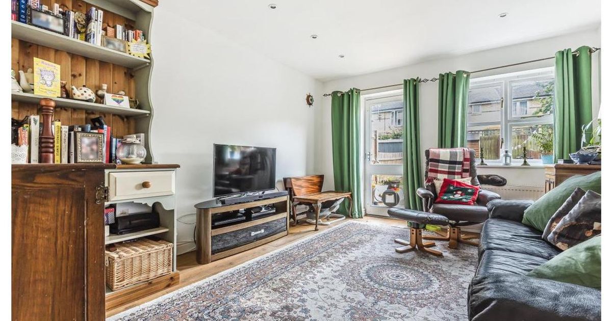 4 bedroom House for sale in Commercial Way, Peckham SE15 (For sale) KFH