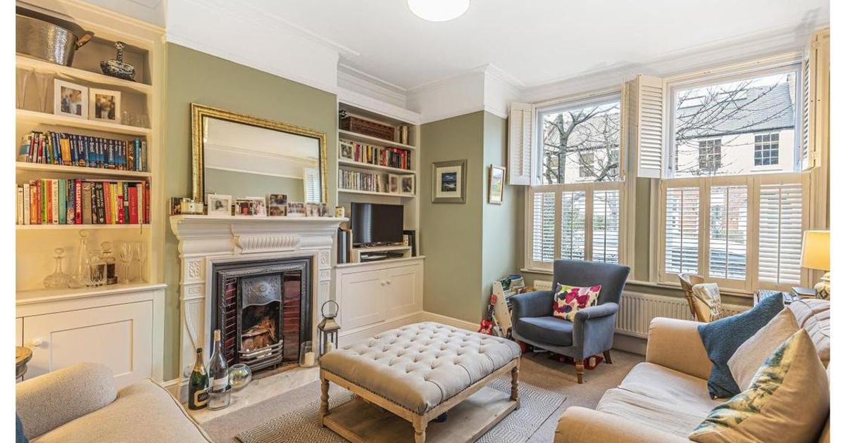 2 bedroom Flat for sale in Oakmead Road, Balham SW12 (Sold) KFH