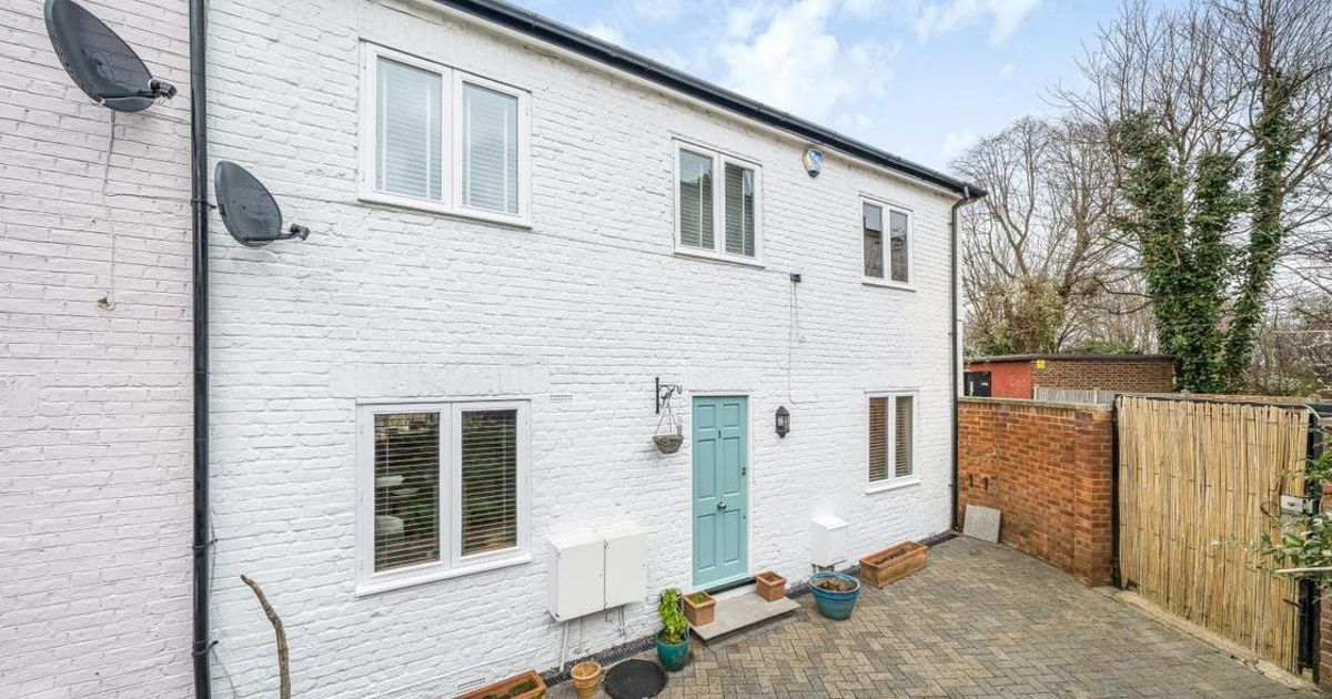 2 bedroom House for sale in Courthill Road, Lewisham SE13 (For sale) KFH