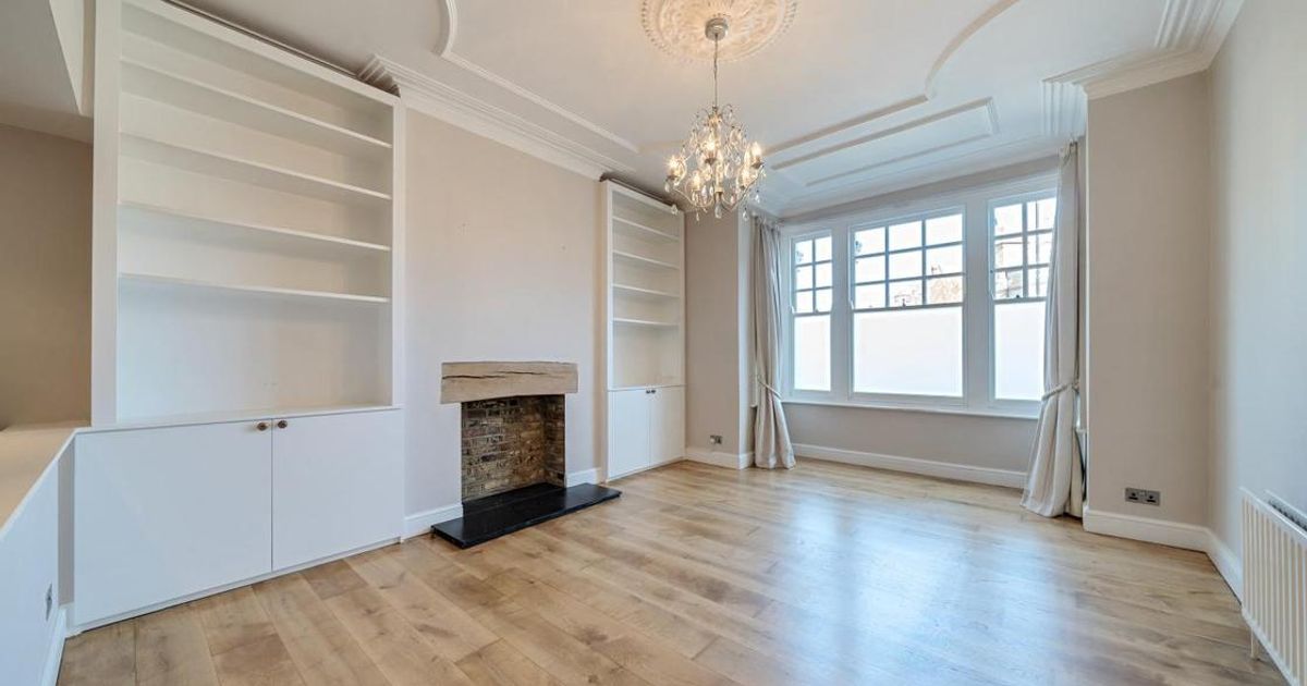 2 bedroom Flat for sale in Cavendish Road, Balham SW12 (Sold) KFH