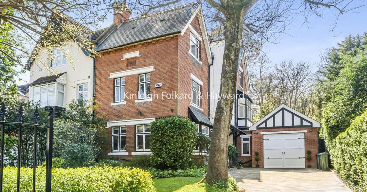 5 bedroom House for sale in Lower Camden, Chislehurst BR7 (Sold) KFH