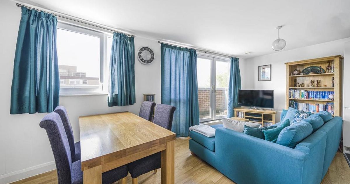 2 bedroom Flat for sale in Cowdrey Mews, Catford SE6 (Contracts