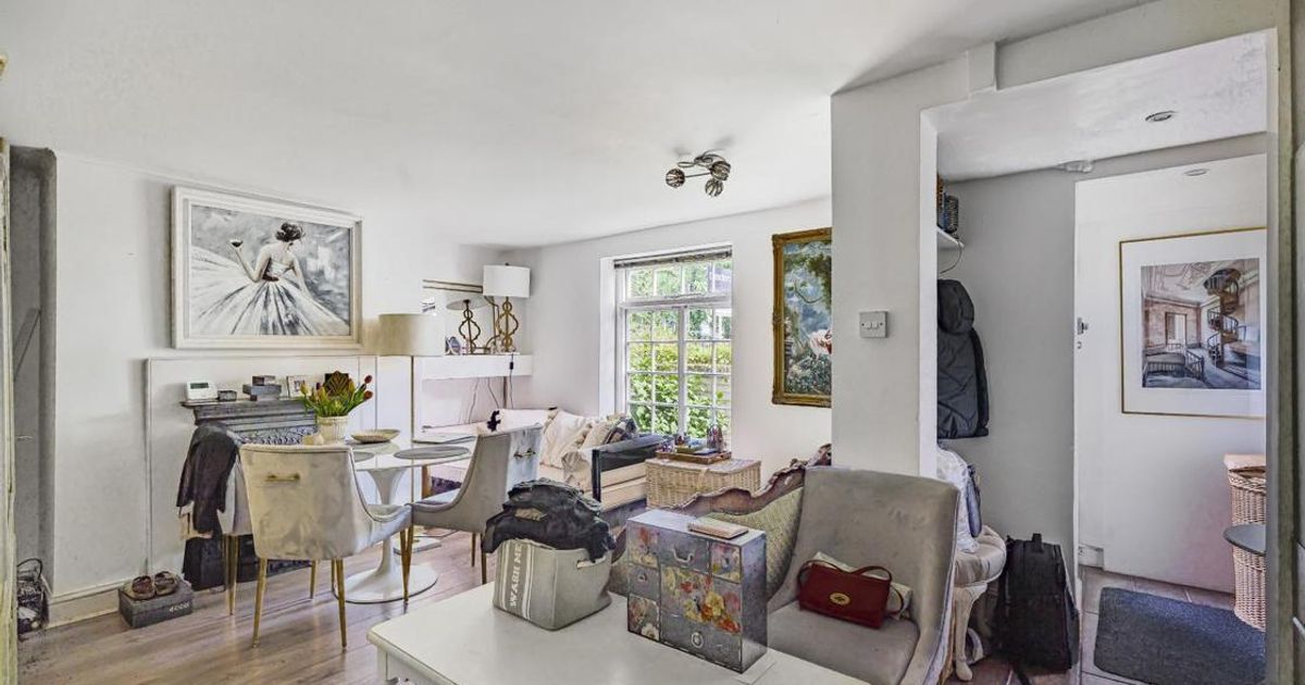 1 bedroom Flat for sale in Shooters Hill Road, Blackheath SE3 (Under