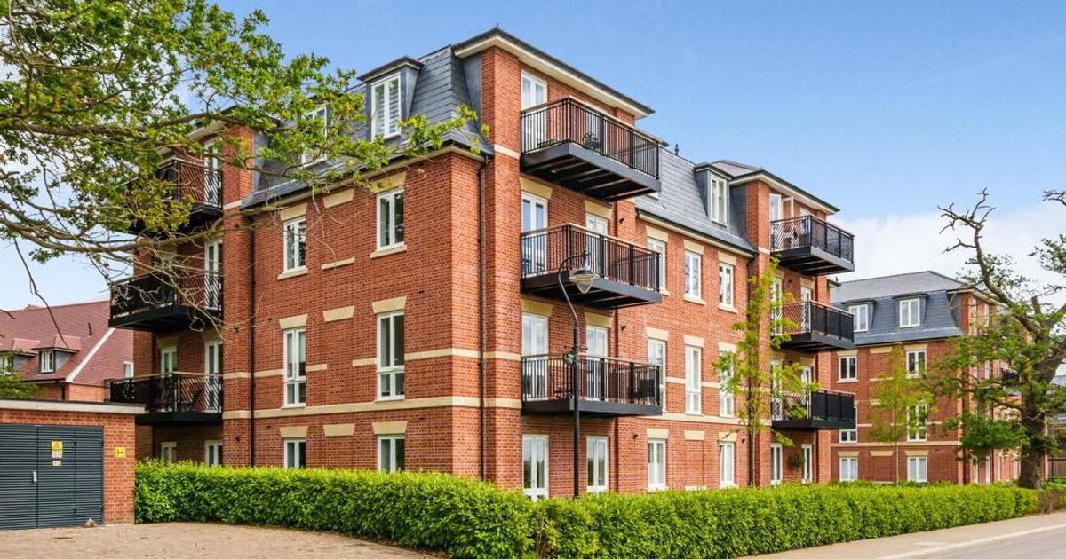 2 bedroom Flat for sale in Rookery Lane, Oakwood EN4 (For sale) KFH