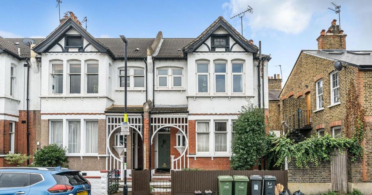 2 bedroom Flat for sale in Dumbarton Road, Brixton SW2 (Sold) KFH