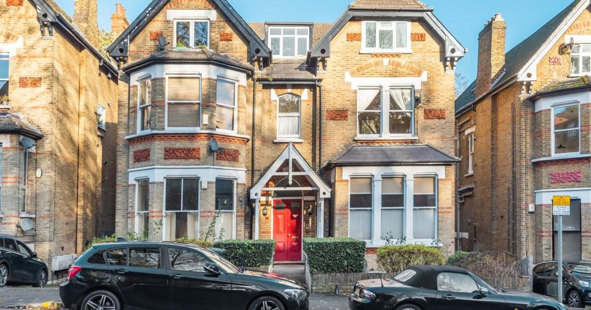 2 bedroom Flat for sale in Crystal Palace Park Road, Sydenham SE26