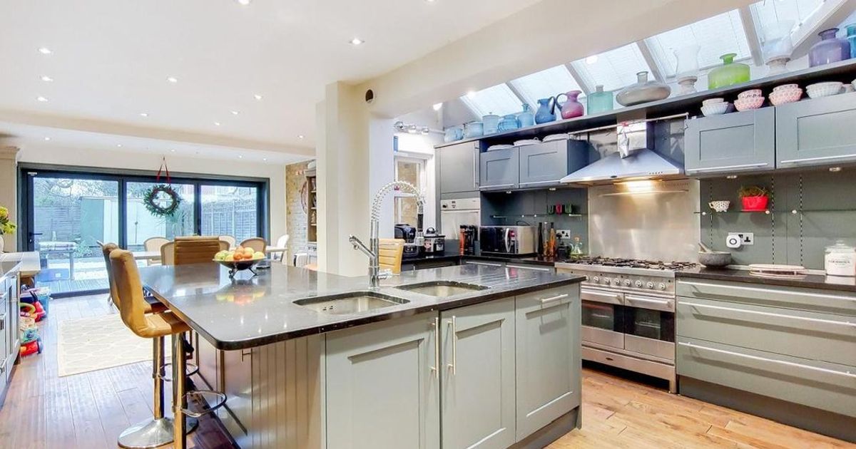 4 bedroom House for sale in Quicks Road, Wimbledon SW19 (Sold) KFH
