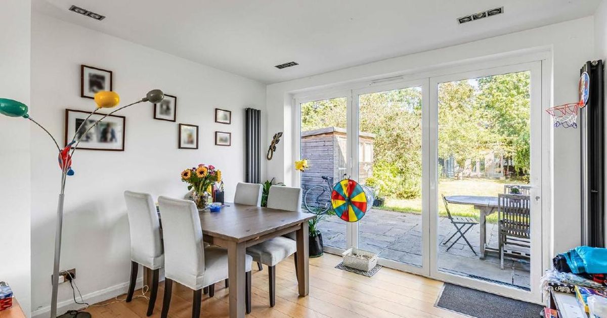 3 bedroom House for sale in Haynt Walk, Raynes Park SW20 (Sold) KFH