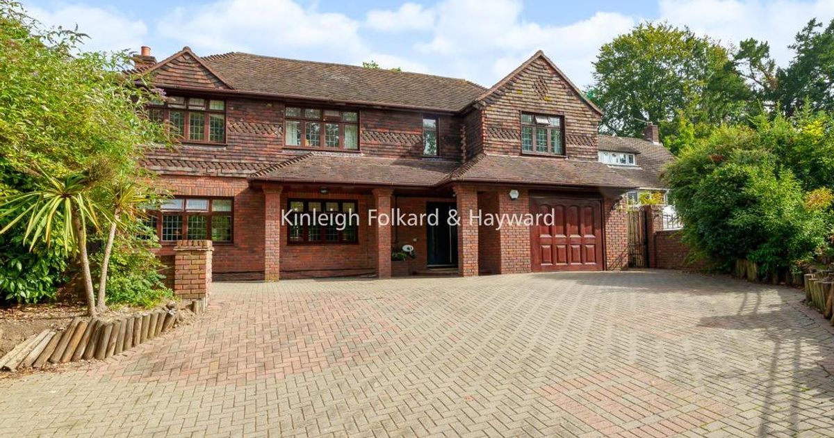 5 bedroom House for sale in Lubbock Road, Chislehurst BR7 (Under offer