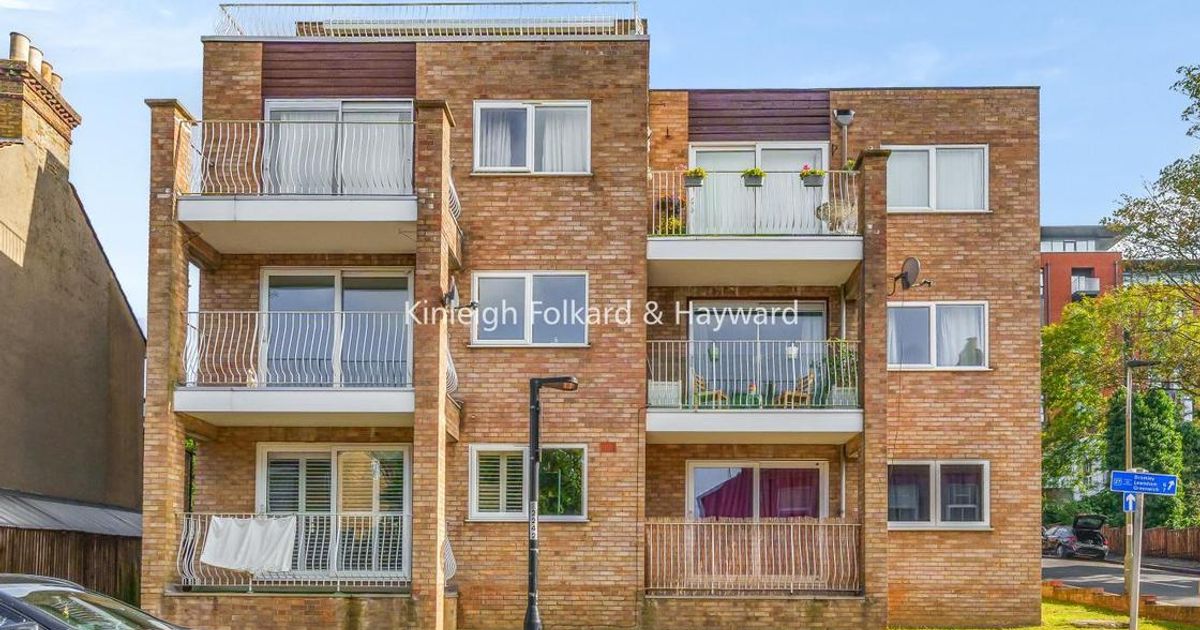 2 bedroom Flat for sale in Ringers Road, Bromley BR1 (Sold) KFH