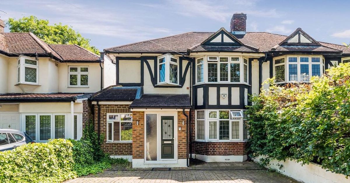 5 bedroom House for sale in Westcoombe Avenue, West Wimbledon SW20