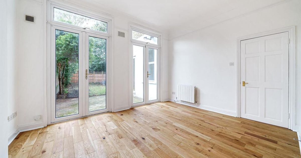 2 bedroom Flat for sale in Canadian Avenue, Catford SE6 (Sold) KFH