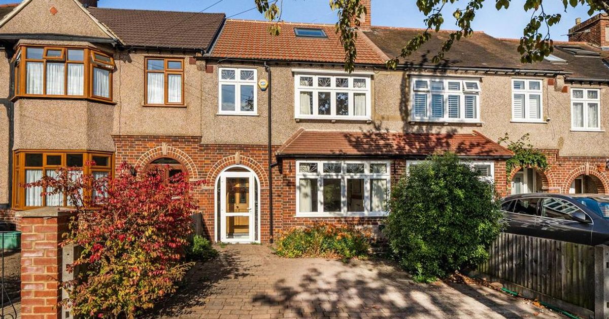 4 bedroom House for sale in Rose Walk, West Wickham BR4 (Sold) KFH