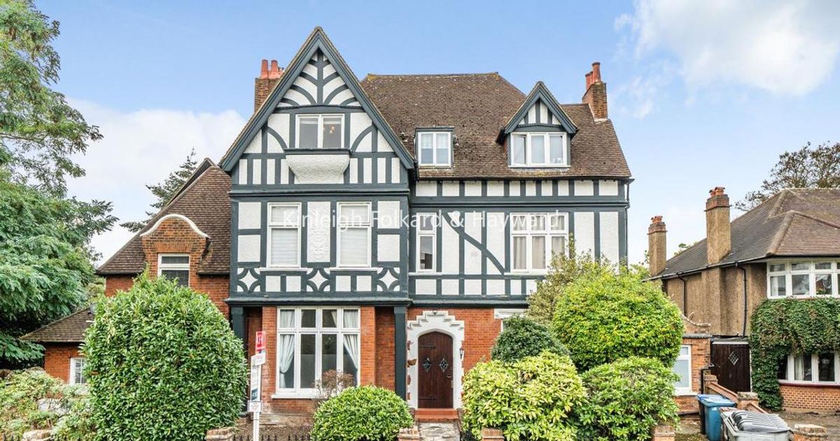 1 bedroom Flat for sale in Oaklands Road, Bromley BR1 (Under offer) KFH