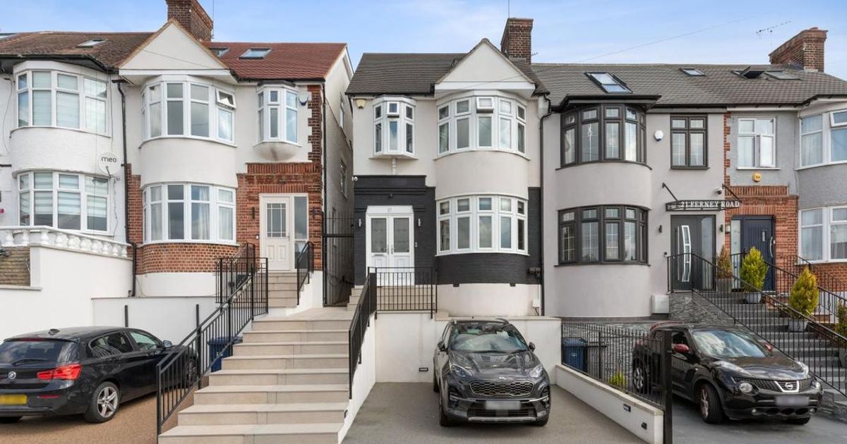 4 bedroom House for sale in Ferney Road, EN4 (Sold) KFH