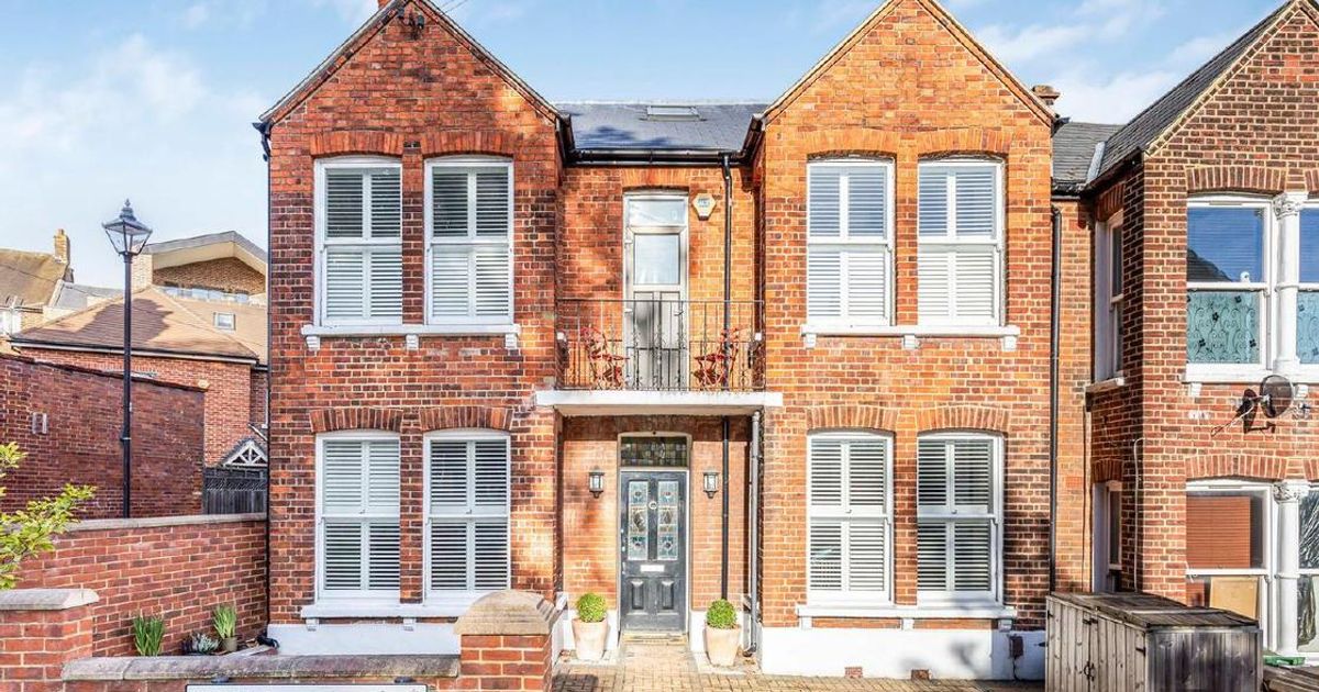 5 bedroom House for sale in Hitherfield Road, Streatham SW16 (Contracts