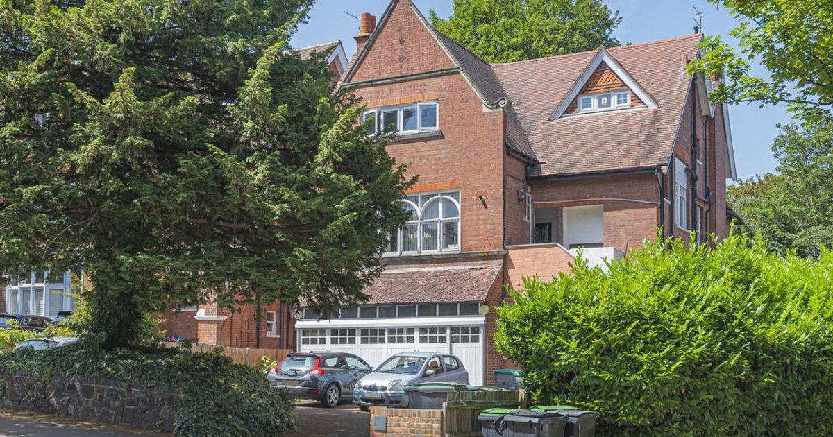 2 bedroom Flat for sale in Shepherds Hill, Highgate N6 (Sold) KFH