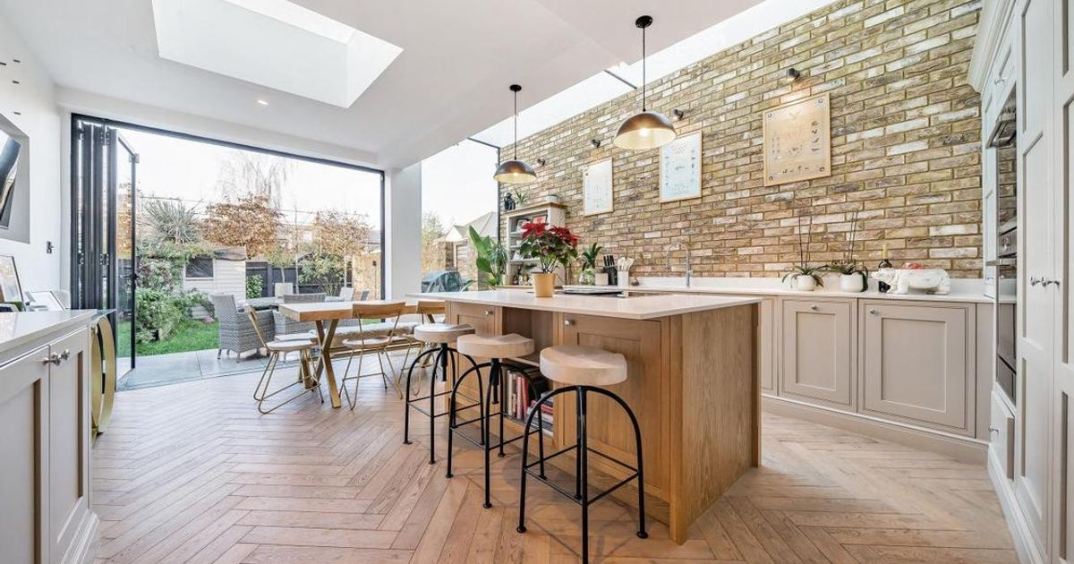 4 bedroom House for sale in Franche Court Road, Earlsfield SW17 (Sold) KFH