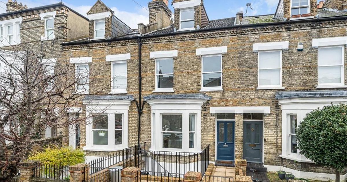 4 bedroom House for sale in Redgrave Road, Putney SW15 (Sold) KFH