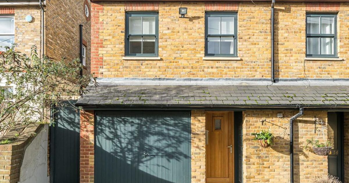 2 bedroom House for sale in Garsington Mews, Brockley SE4 (Sold) KFH