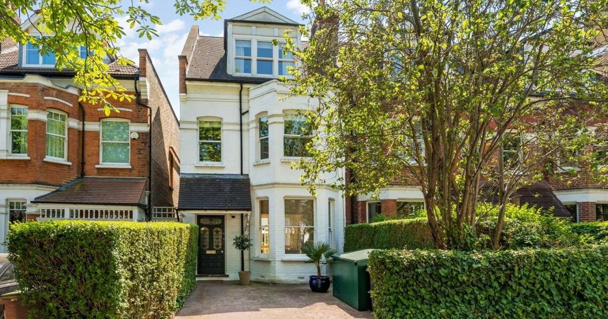 5 bedroom House for sale in Priory Road, Crouch End N8 (For sale) KFH