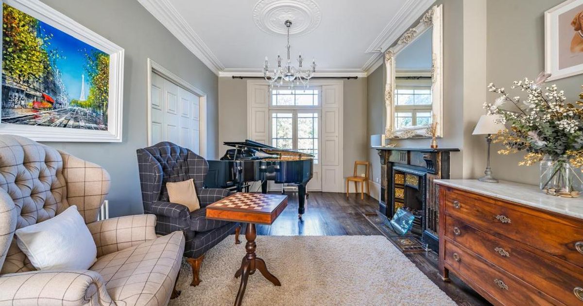 5 bedroom House for sale in Cecile Park, Crouch End N8 (Under offer) KFH