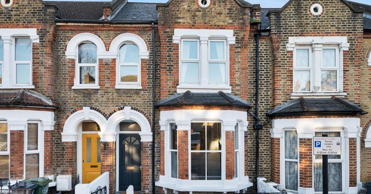 3 bedroom House for sale in Railton Road, London SE24 (Under offer) KFH