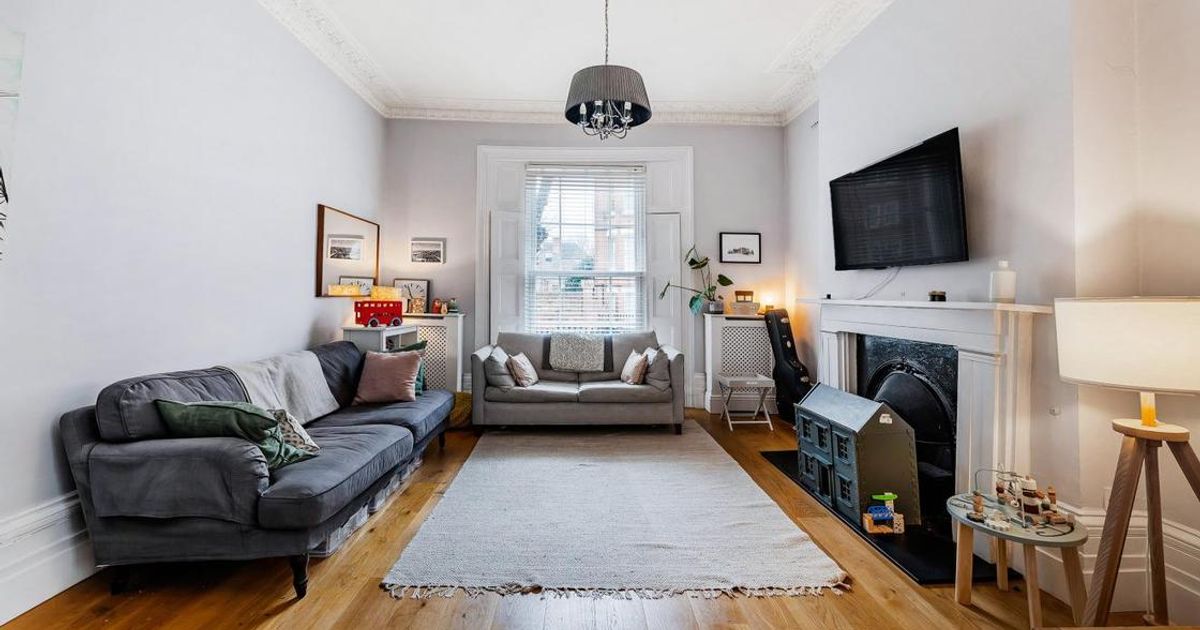 2 bedroom Flat for sale in Offord Road, Islington N1 (Sold) KFH