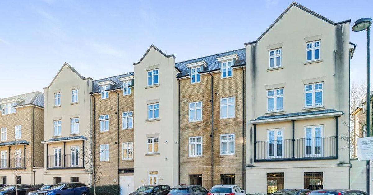 2 bedroom Flat for sale in Mackintosh Street, Bromley BR2 (Sold) KFH