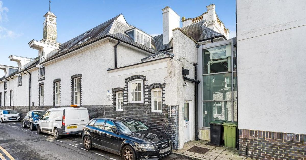 2 bedroom Flat for sale in Kent Road, West Wickham BR4 (For sale) KFH