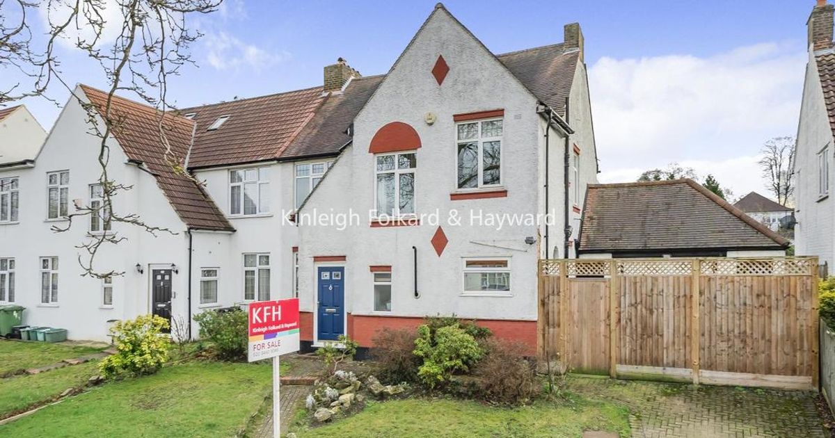 4 bedroom House for sale in Avondale Road, Bromley BR1 (For sale) KFH