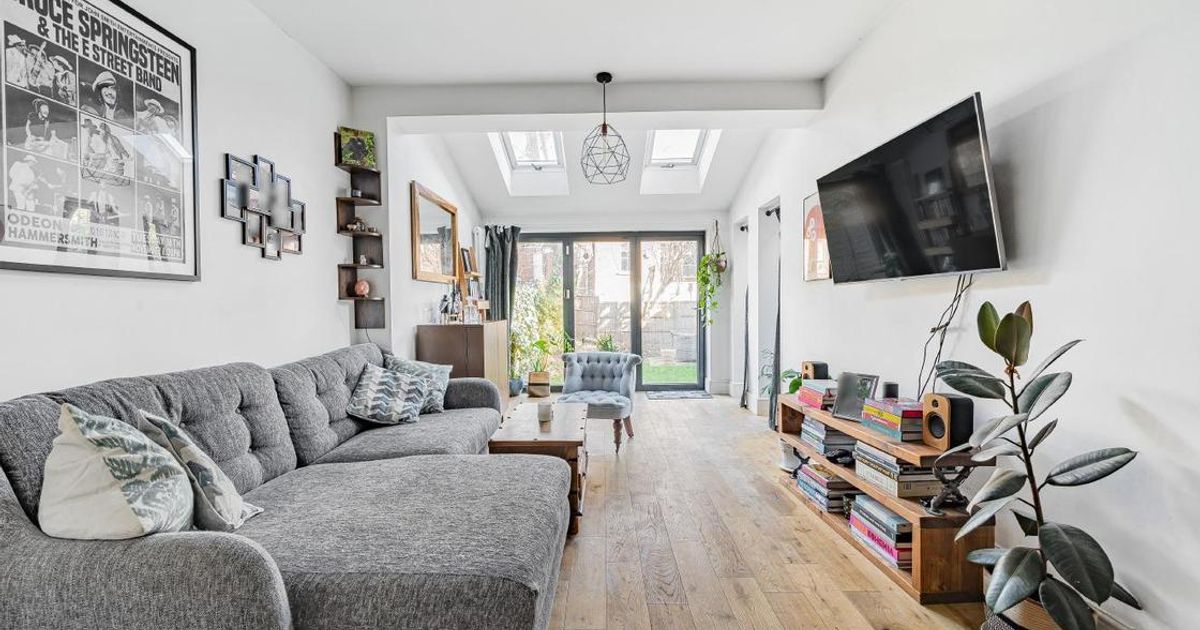 2 bedroom Flat for sale in Nelson Road, Crouch End N8 (Sold) KFH