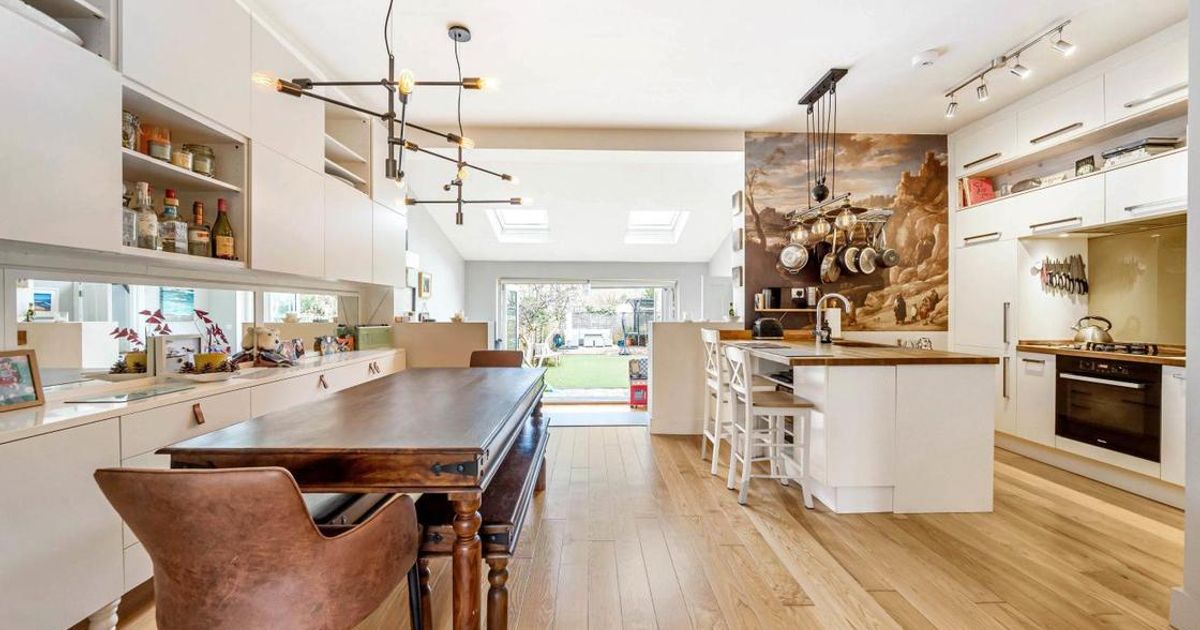 4 bedroom House for sale in Ardfillan Road, Catford SE6 (Under offer) KFH