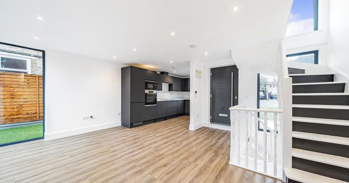 3 bedroom House for sale in Burghill Road, Sydenham SE26 (For sale) KFH