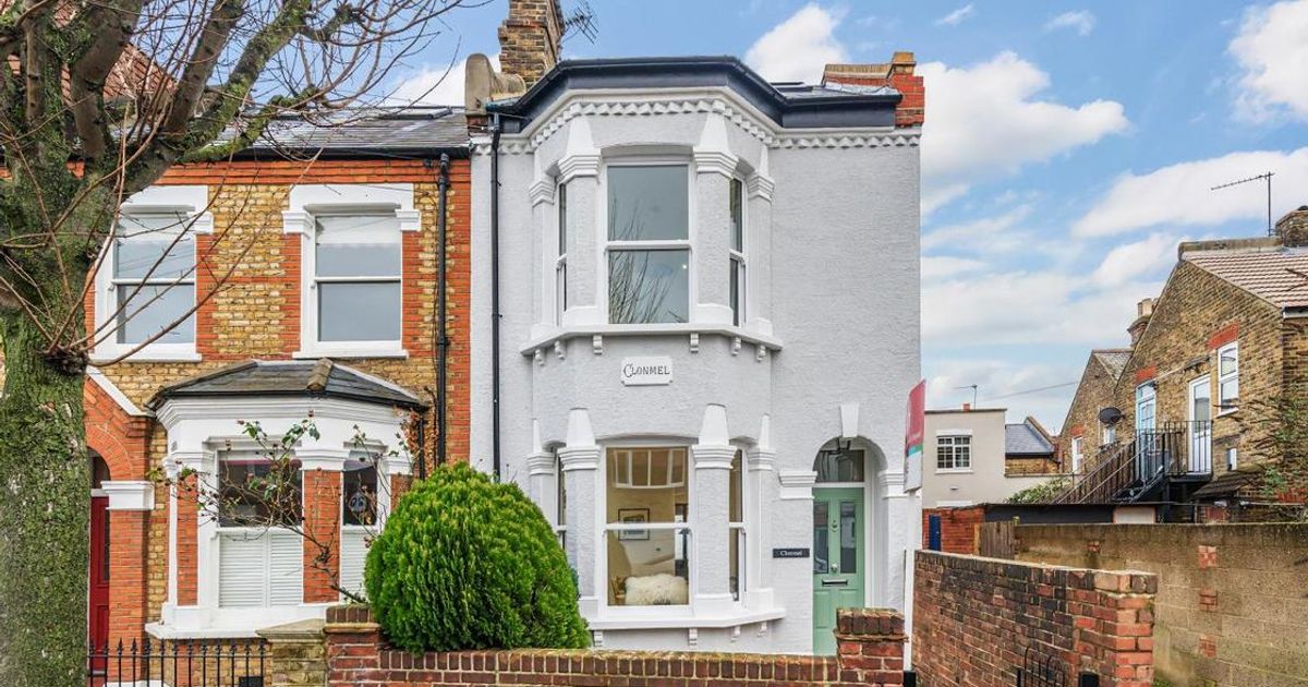 4 bedroom House for sale in Franche Court Road, Earlsfield SW17 (Under offer) KFH