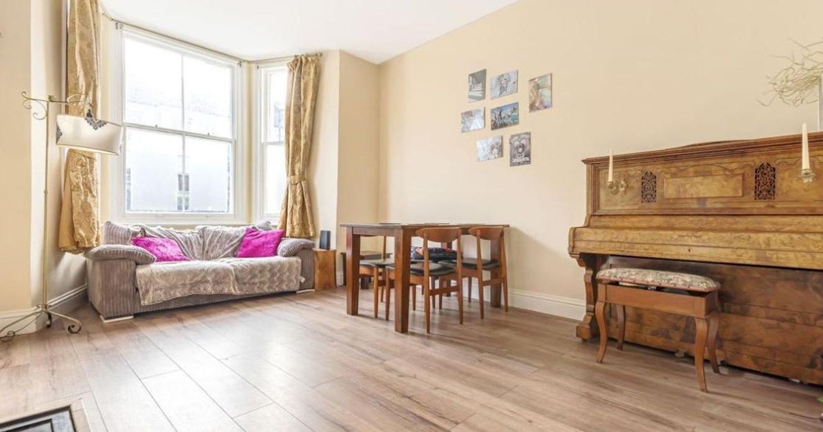 1 bedroom Flat for sale in Hannington Road, Clapham SW4 (Under offer) KFH