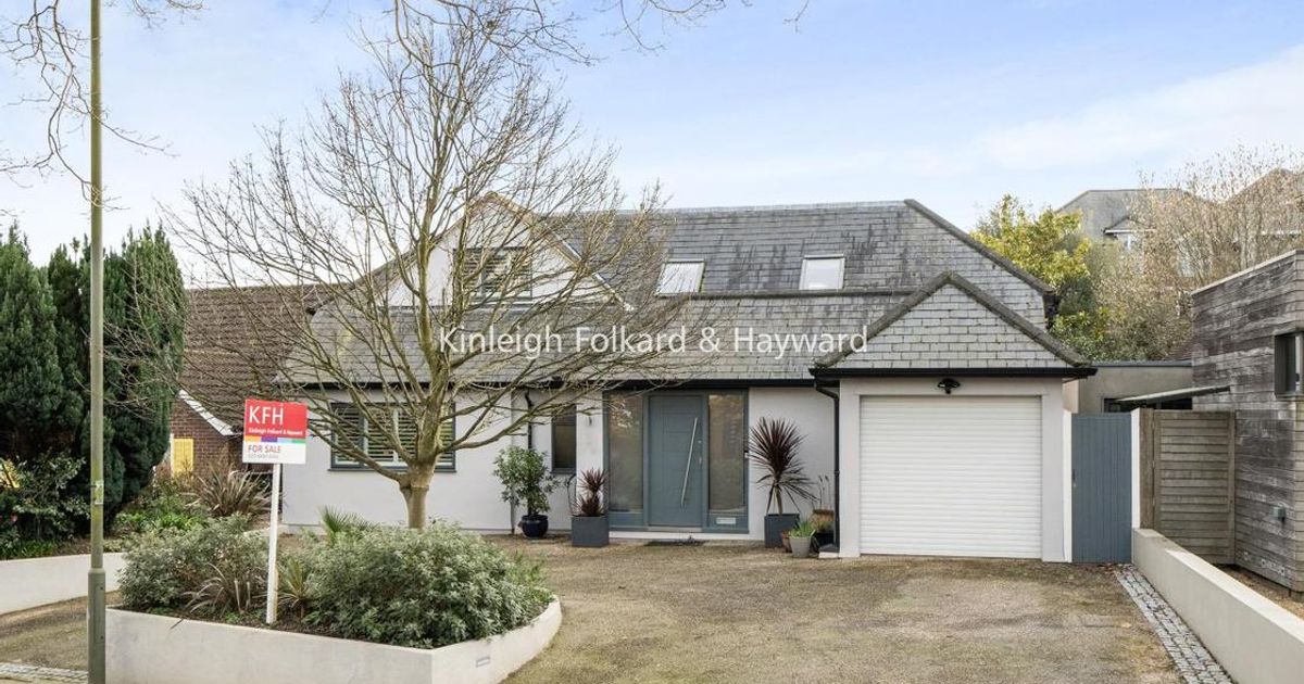 4 bedroom House for sale in Plaistow Lane, Bromley BR1 (Under offer) KFH