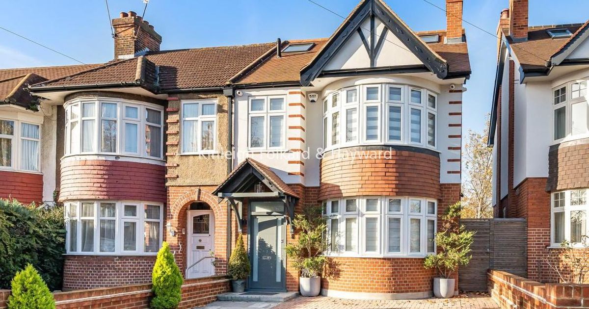 4 bedroom House for sale in Arlington Road, Southgate N14 (Sold) KFH