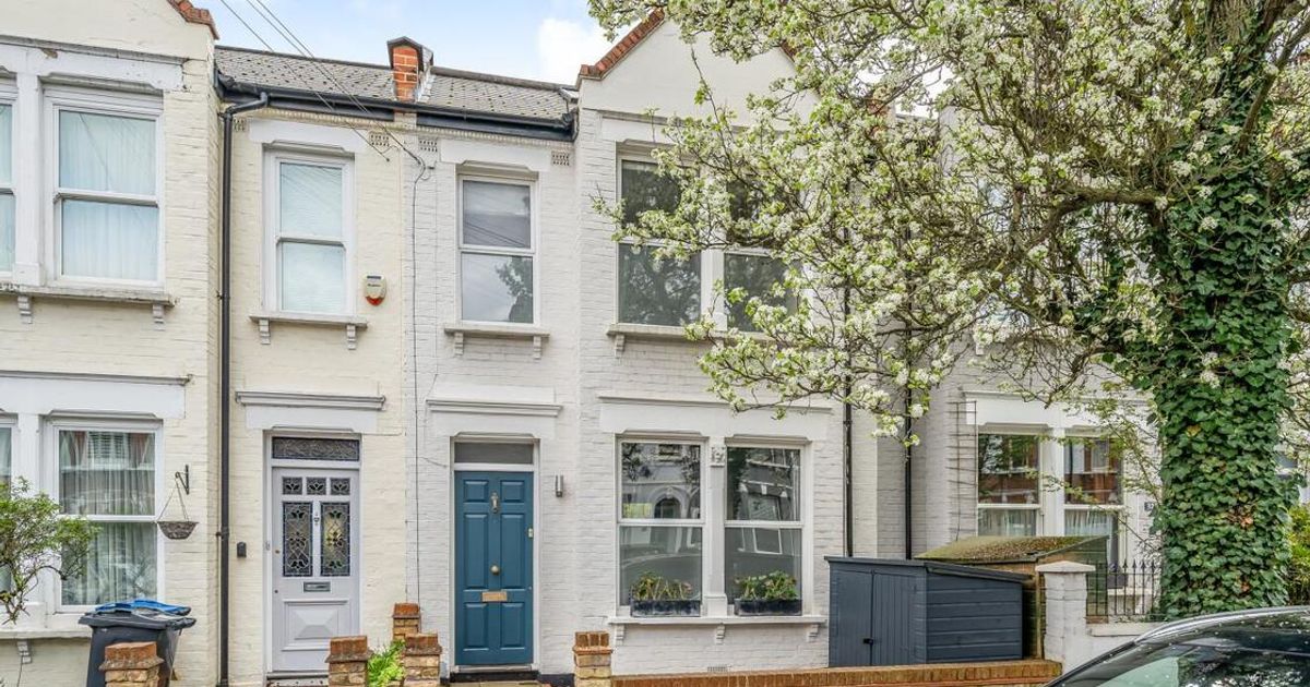 4 bedroom House for sale in Kingsley Road, Wimbledon SW19 (Under offer