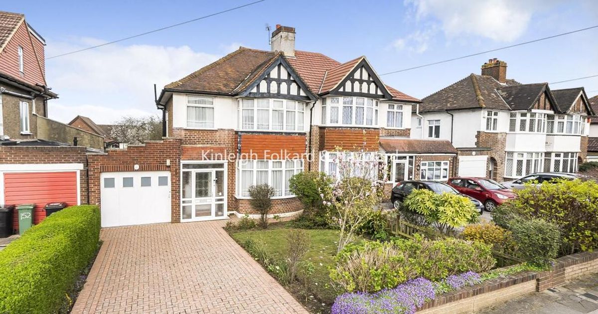 3 bedroom House for sale in Green Lane, Chislehurst BR7 (Under offer) KFH